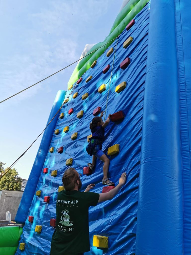 Location jeux, châteaux, animations, décorations gonflables pour vos événements privés ou publics !